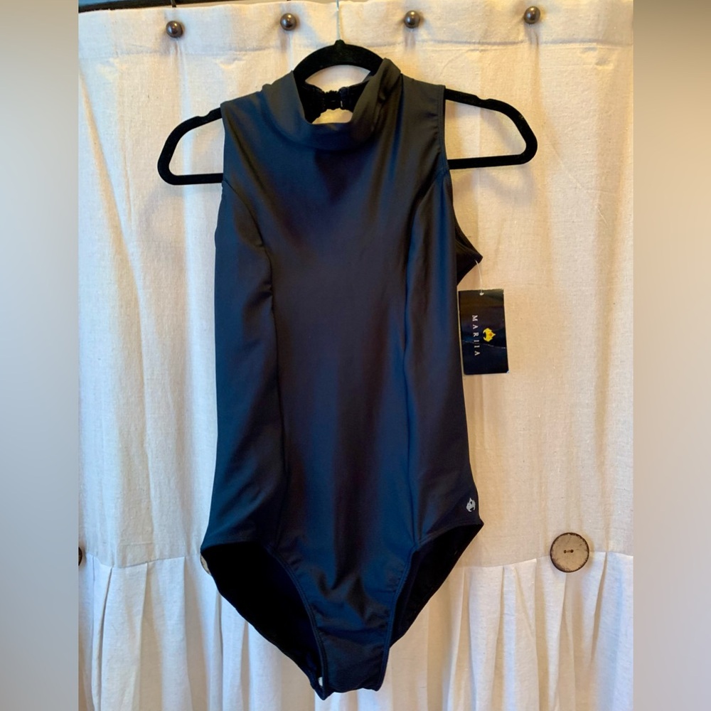 Backless dance leotard